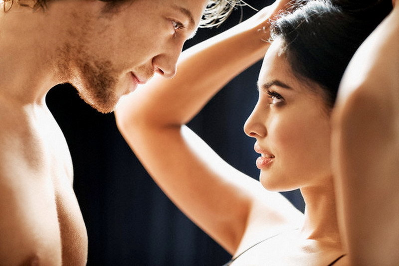 Чоловічі Духи з феромонами: як працюють, що таке феромони в парфуми для чоловіків? Відомі, популярні чоловічі парфуми, парфумерія, парфуми з феромонами: назви, бренди. Кращі чоловічі модні, фірмові аромати, марки парфумів з феромонами: список