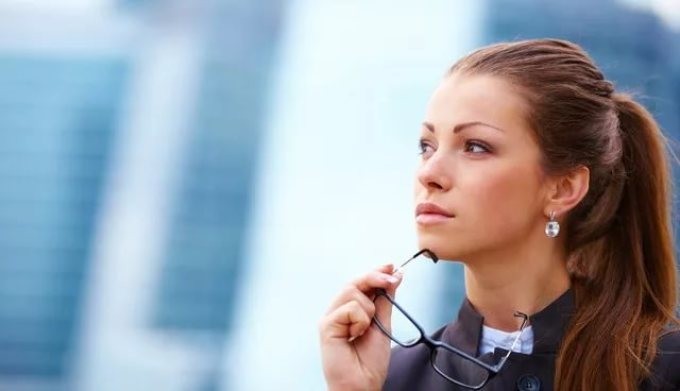 Жіноче ім'я Емілія &mdash; що означає: опис імені. Ім'я дівчинки Емілія таємниця: значення імені в православ'ї, розшифровка, характеристика, доля, походження, сумісність з чоловічими іменами, національність
