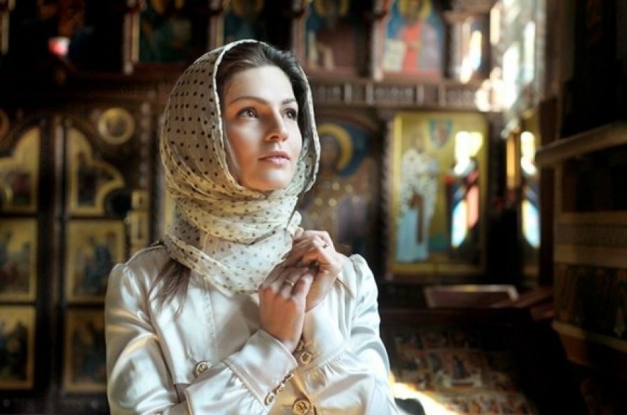 Сонник &mdash; сниться уві сні церква: значення сну. До чого сниться будувати церкву, молитися, хреститися, плакати, вінчатися, ставити свічки, перебувати в церкві чоловікові, жінці, дівчині, вагітної, дитині: тлумачення сну