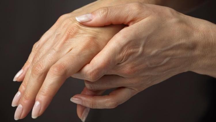Шишки на суглобах: причини утворення, медикаментозне лікування, народні засоби, профілактика появи шишок на суглобах