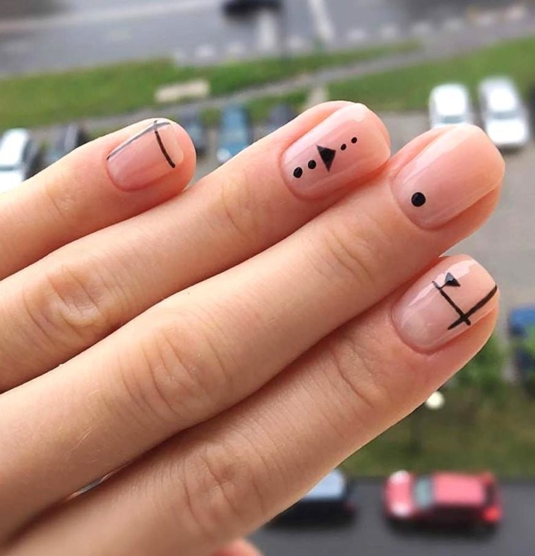 Маникюр на короткие